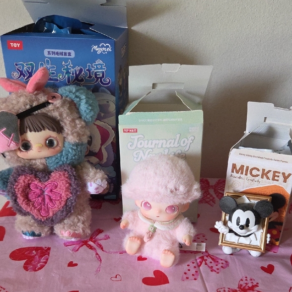 Set Of 3 Plush Keychain - Picture 1 of 16